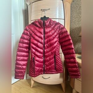 Calvin Klein Packable Down Puffer Hooded Jacket Shine Pearlized Crimson